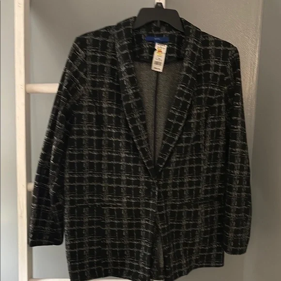 Women's Black and Silver Blazer! - Picture 1 of 4